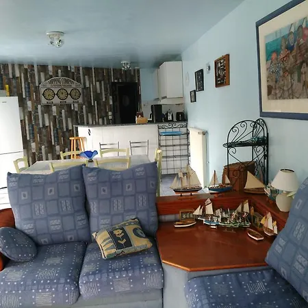 Le Clos Des Pins Сasa de vacaciones *