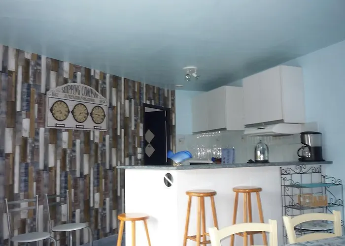 Le Clos Des Pins Feriehus *